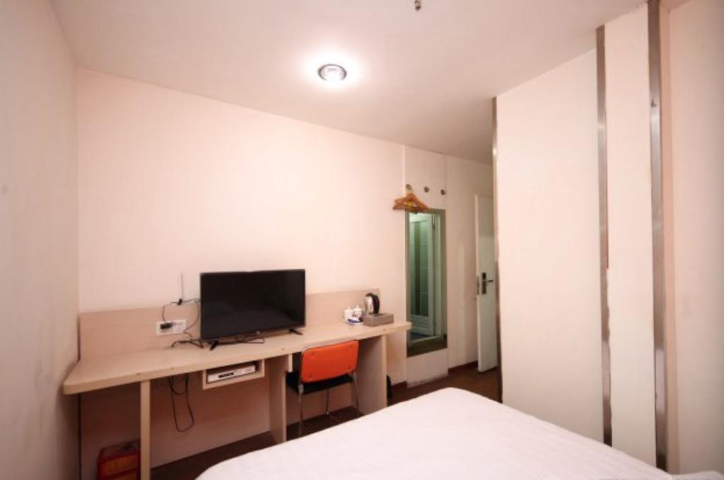 Yixin Business Hotel Guangzhou Exterior photo